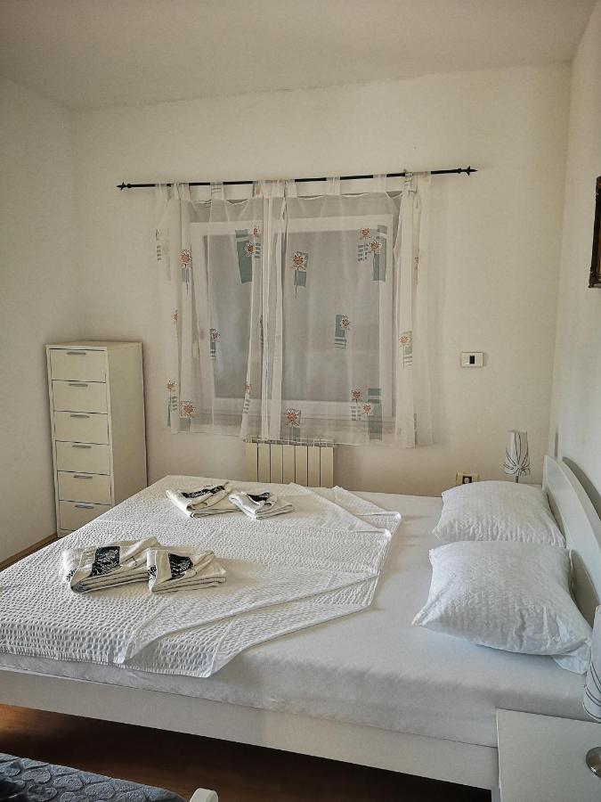 Apartma Ceh Gabrovica pri Crnem Kalu Luaran gambar