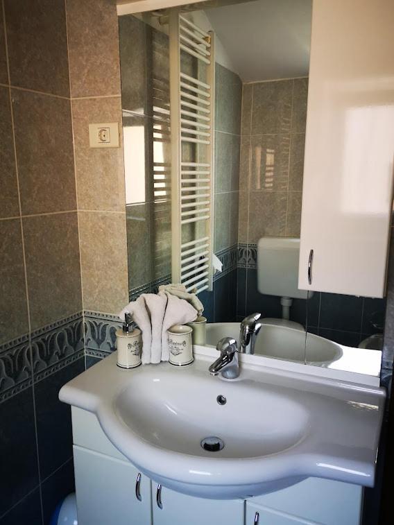 Apartma Ceh Gabrovica pri Crnem Kalu Luaran gambar